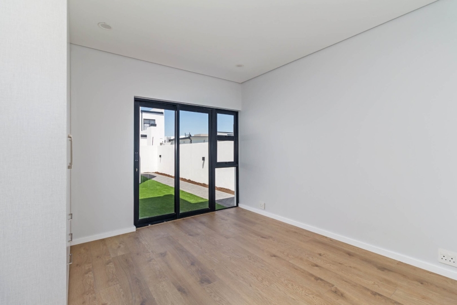 4 Bedroom Property for Sale in Sandown Western Cape